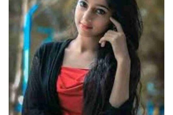 I am Kanika Mishra, 24 from Pune